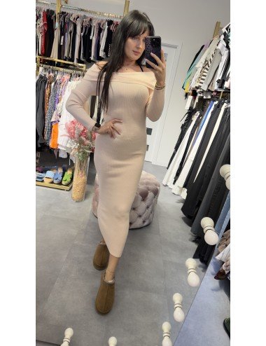 cieplejsza dzianinowa sukienka od Kontatto // 2990