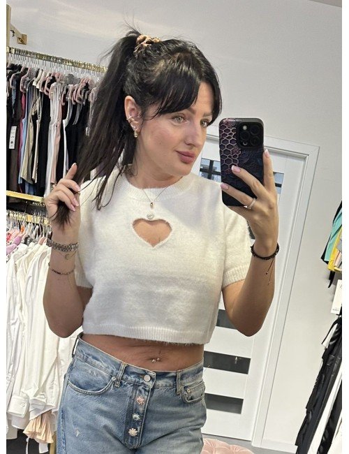 Biały sweterek z wycięciem // 3040