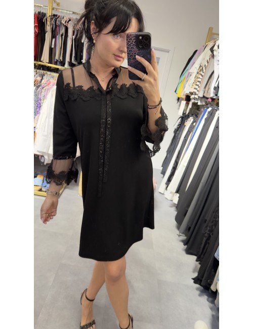 czarna prosta sukienka // 3053