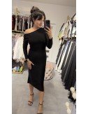 czarna błyszcząca sukienka // 3055