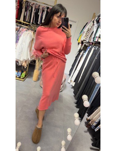 Piękny komplet, sweter i spódnica // 3194