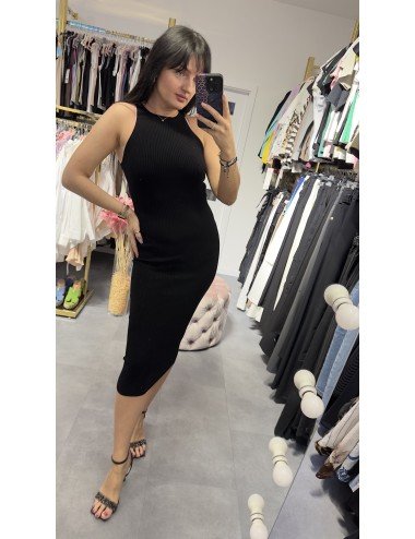 Czarna sukienka od Kontatto // 3215