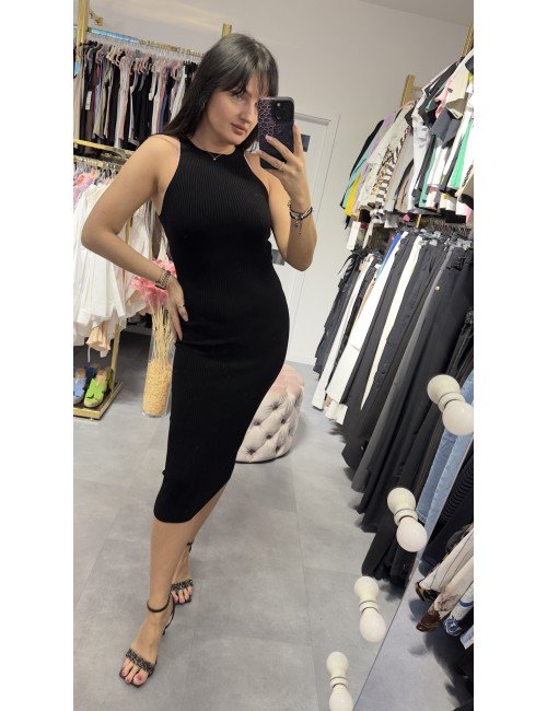 Czarna sukienka od Kontatto // 3215