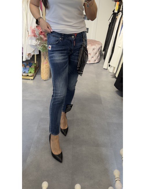 Jeansy z przypinką // 3377