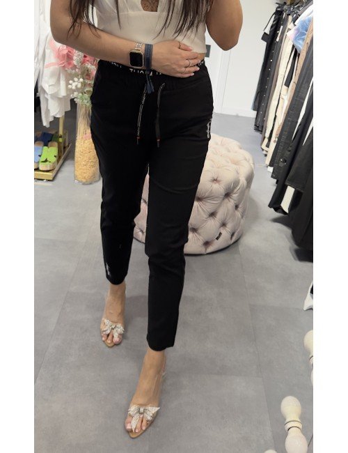 Czarne spodnie // 3582