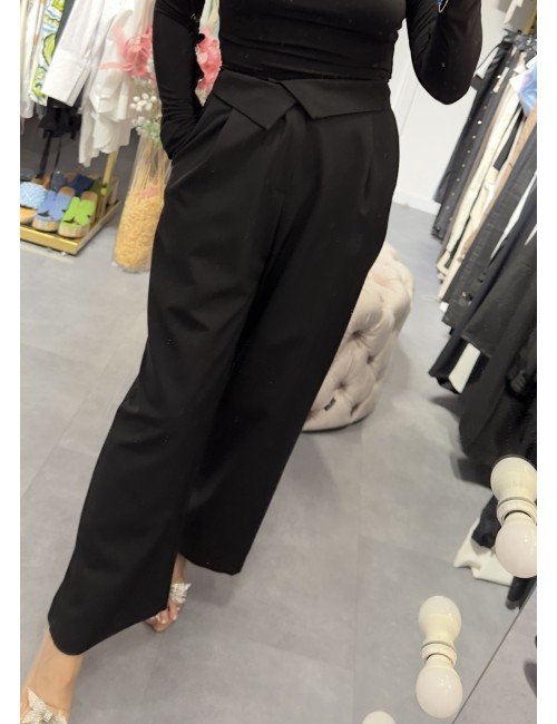 Czarne spodnie od Ana Caselli // 3619