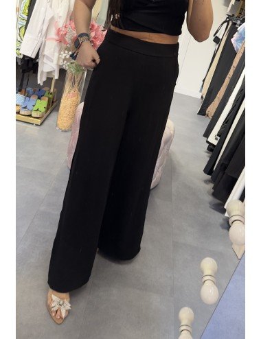 Luźne spodnie z rozcięciem // 3634