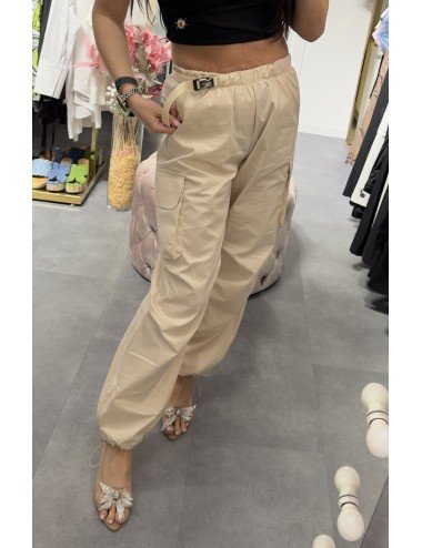 Beżowe spodnie od Imperial // 3638