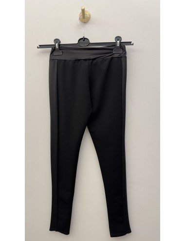 Czarne spodnie // 3669