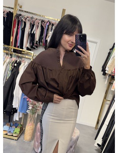 Brązowa koszula uniwersalna // 3912