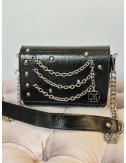 Lakierowana Torebka Skórzana Czarna Babylon | Torba z Łańcuchami i Nitami