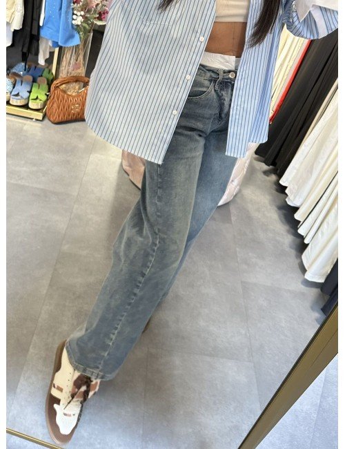 jeansy z prostą nogawką // 3954