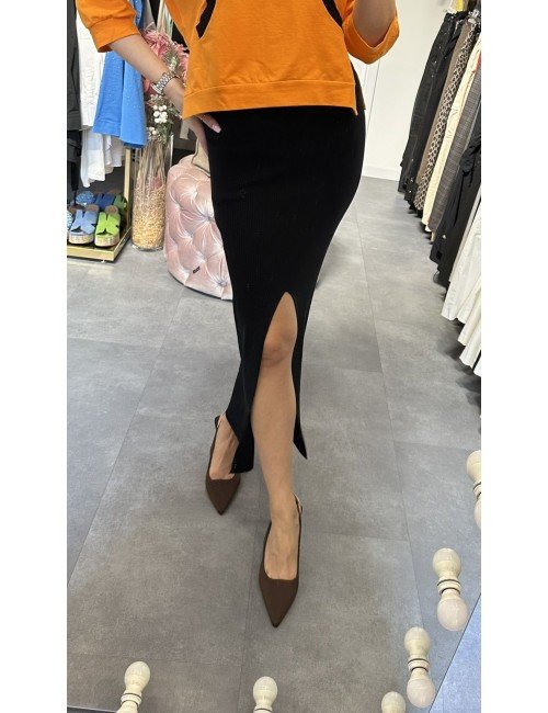 czarna spódnica dzianinowa od Kontatto // 4087