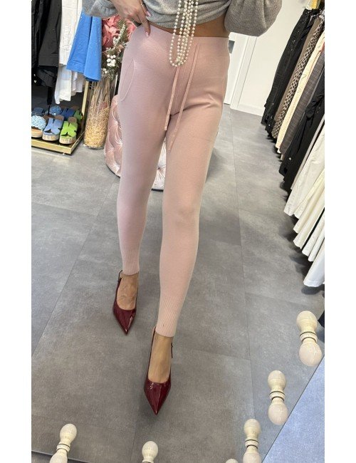 Różowe spodnie dzianinowe // 4097