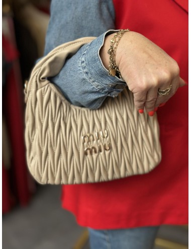 Luksusowa torba do ręki – elegancja i funkcjonalność