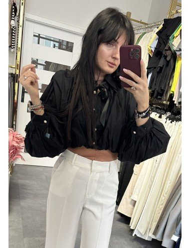 Elegancka bluzka z bawełny z krótkimi rękawami i złotymi guzikami | Wygodna i stylowa