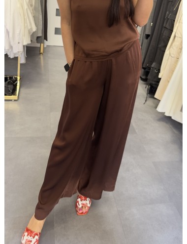 Dwuczęściowy komplet ViCOLO – satynowa bluzka oversize i spodnie z gumką