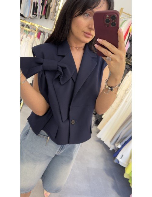 Kamizelka ViCOLO z Dużą Kokardą – Nowoczesna Elegancja Made in Italy