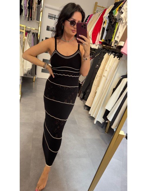 Bawełniana sukienka na ramiączkach – lekka i stylowa