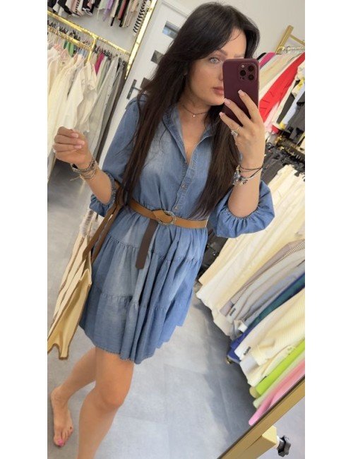 Jeansowa sukienka z falbaną i paskiem MOTEL – 100% bawełna, włoska produkcja