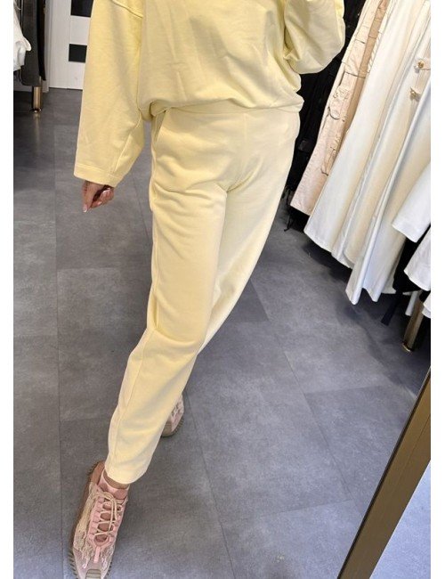 Włoski dres Imperial – wygoda i styl na co dzień