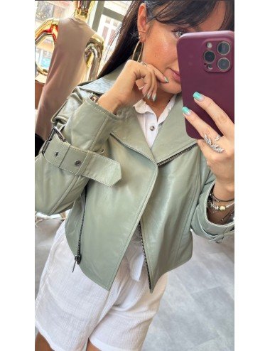 Pistacjowa ramoneska z naturalnej skóry – klasyka z nutą świeżości i kobiecości