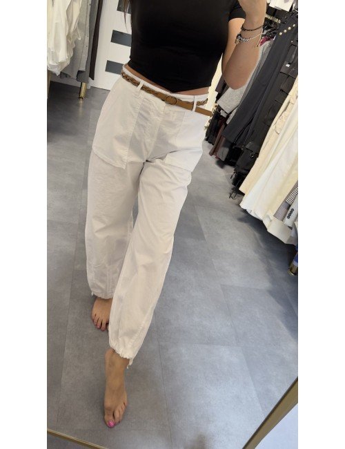 Białe Spodnie Damskie Bawełniane Motel ze Ściągaczami Włoska Produkcja