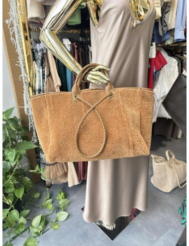 Unikalny Design i Naturalne Ciepło: Torebka Dwustronna z Futerkiem i Skóry Licowej // 4784