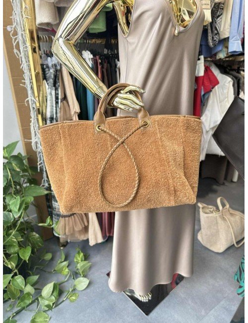 Unikalny Design i Naturalne Ciepło: Torebka Dwustronna z Futerkiem i Skóry Licowej // 4784