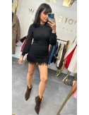 Sukienka Mini Sweterkowa Black Fringe – Glamour z Frędzlami i Efektem 3D // 4875