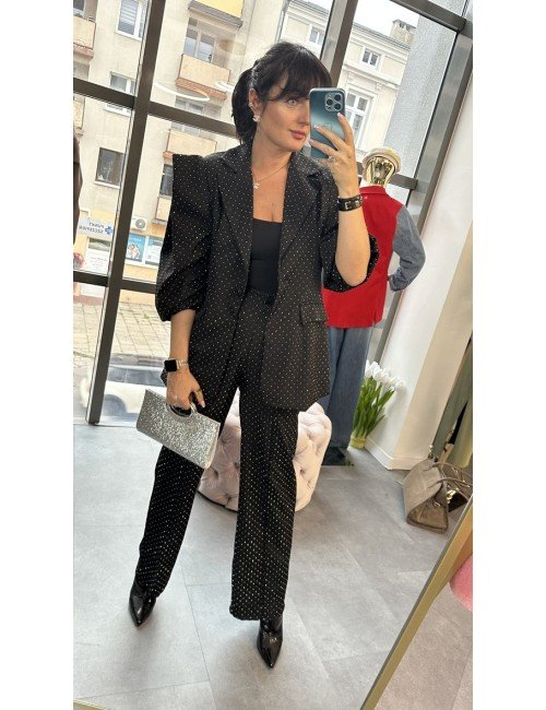 Luksusowy Garnitur Czarny z Kryształkami Made in Italy – Marynarka Power Shoulders & Spodnie // 4906