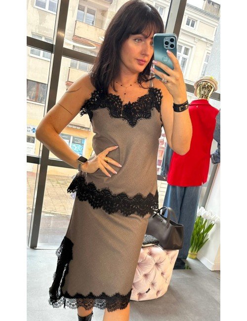 Wełniana Bluzka Cami Top z Czarną Koronką w Odcieniu Latte – Made in Italy // 4908