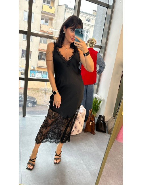 Luksusowa Czarna Slip Dress Midi Koronkowa – 100% Wiskoza Made in Italy // 4924