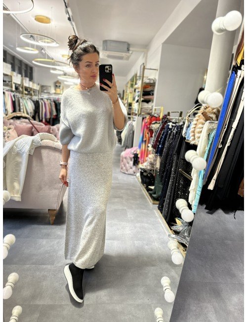 Szary, kobiecy sweterek od Ana Caselli