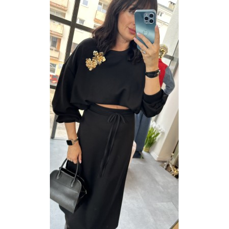 Bluza Crop Top Glamour z Broszką – Włoski Design, Elegancja i Komfort // 4980