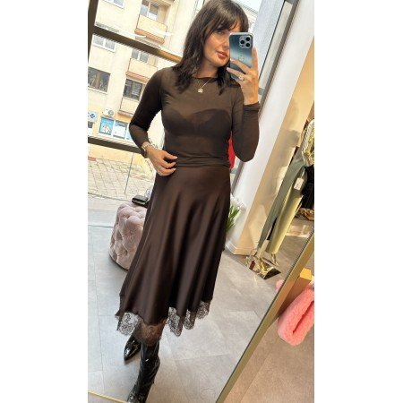 Luksusowa Satynowa Spódnica Midi z Koronką – 100% Wiskoza – Made in Italy // 4991