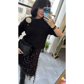 Sweter Bouclé Czarny z Alpaką i Broszką – Esencja Włoskiego Stylu // 5057