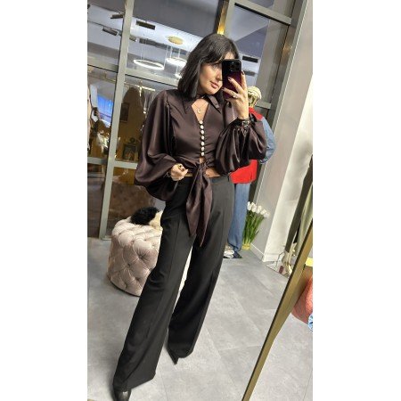 Satynowa Koszula Damska "Hollywood Glamour" – Crop, Bufiaste Rękawy, Złote Guziki – Polska Produkcja // 5247