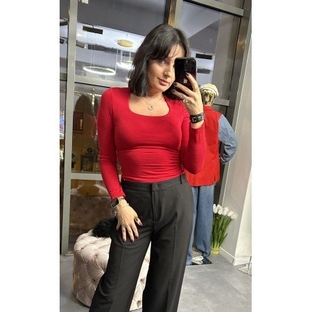 Bluzka Dopasowana Kwadratowy Dekolt Długi Rękaw – Made in Italy // 5249