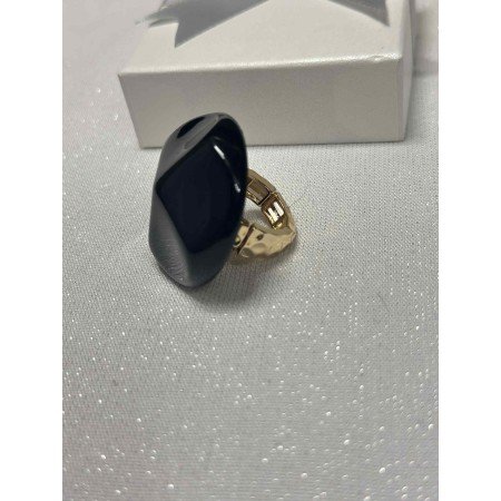 Elegancki pierścionek na gumce z dużym czarnym oczkiem – złota elastyczna obrączka // 5478