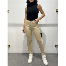 Prążkowany Top z Półgolfem – Bez Rękawów – Klasyczna Czerń // 5707