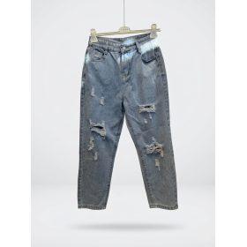 Jeansy Mom Fit z Przetarciami – Jasny Błękit – High Waist // 5709