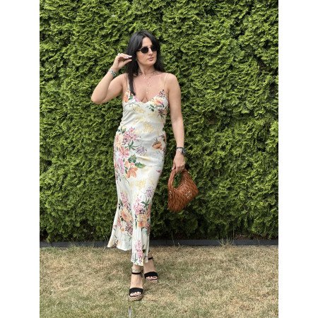 Dopasowana sukienka Imperial – włoska elegancja i styl