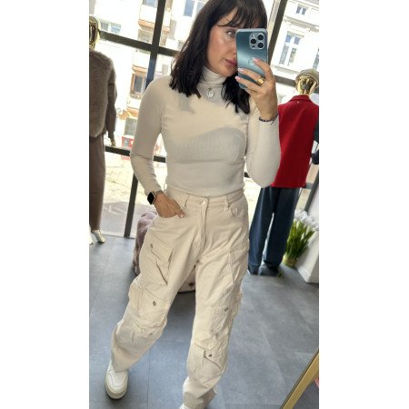 kremowy golf Les Bourdelles // 2677