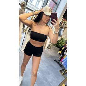 czarny top bez rękawów od Lumina // 1816