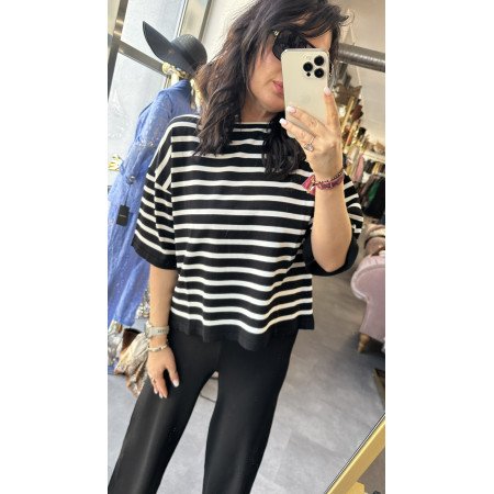 Elegancka Bluzka Oversize w Paski – Marka AKEP // 5742