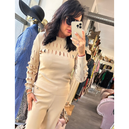 Designerska Bluzka AKEP z Laserowymi Wycięciami – Kwintesencja Włoskiego Stylu (Made in Italy), beżowa // 5748