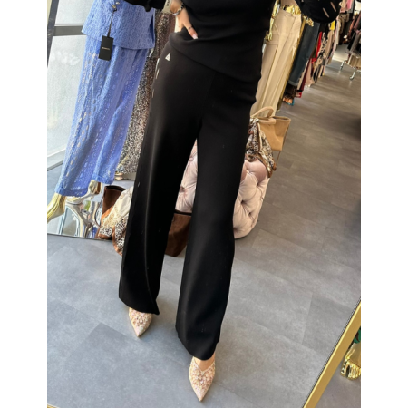 Eleganckie Spodnie AKEP z Ażurowym Lampasem – Włoska Klasyka w Nowoczesnym Wydaniu (Made in Italy), czarne // 5751