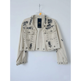 Krótka Kurtka Jeansowa Esther.H Paris – Graffiti & Studs, beżowa // 5766