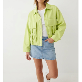 Krótka Kurtka Jeansowa – Neonowy Akcent w Stylu Utility // 5768